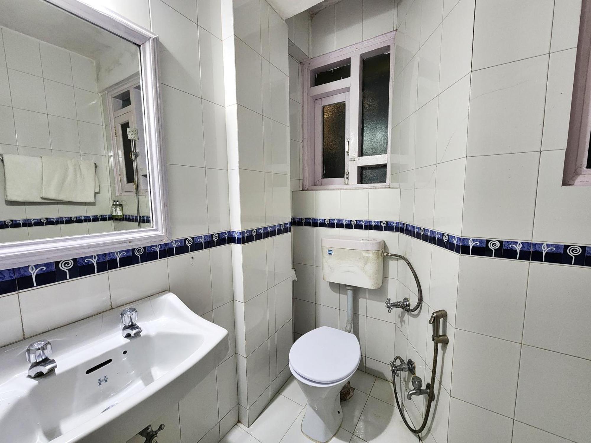 Hotel Pineview Shimla Esterno foto