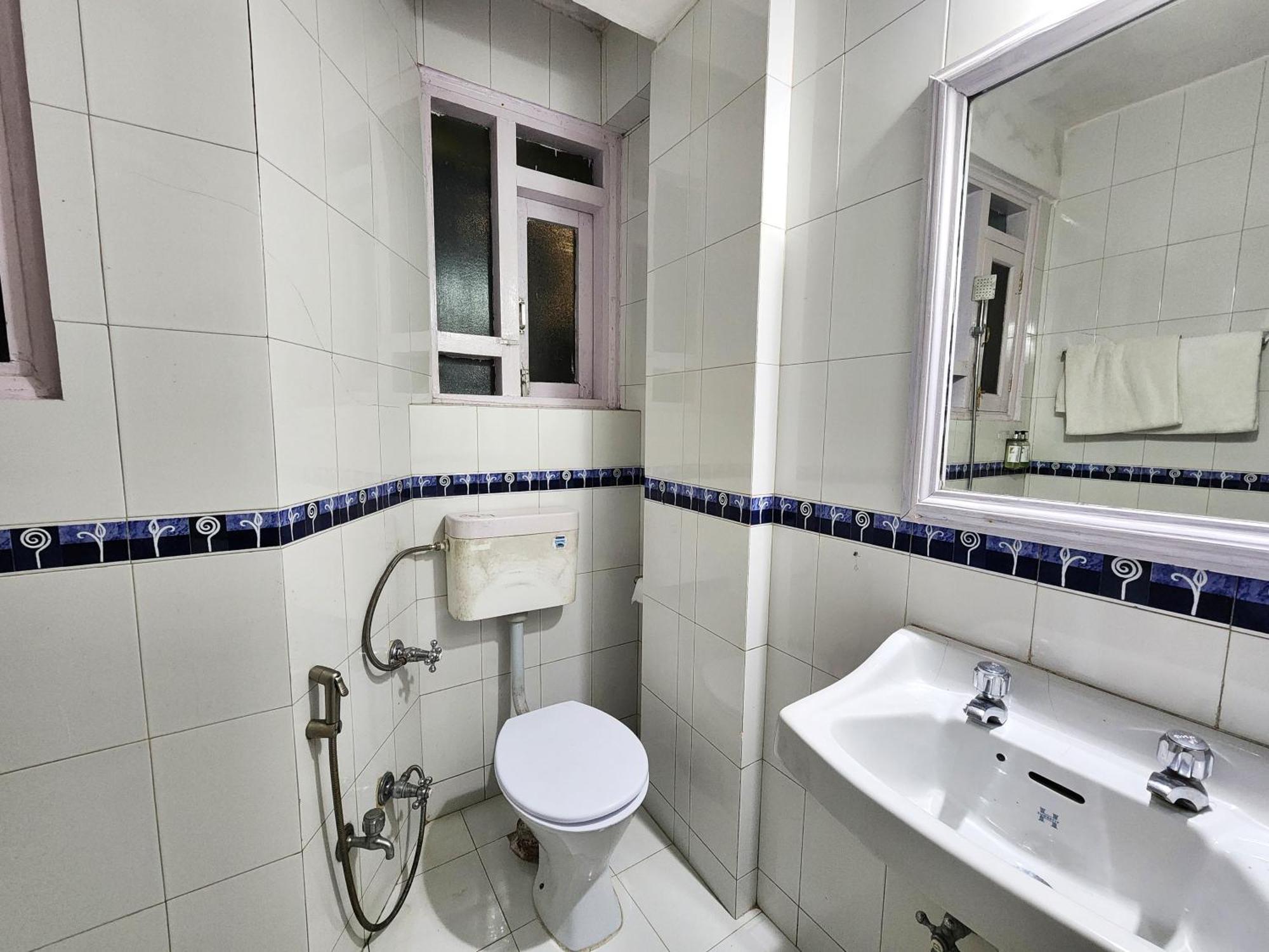 Hotel Pineview Shimla Esterno foto